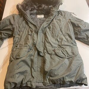 Vintage U.S. Military N-3B Parka – Extreme Cold Weather – Size Small (1980)